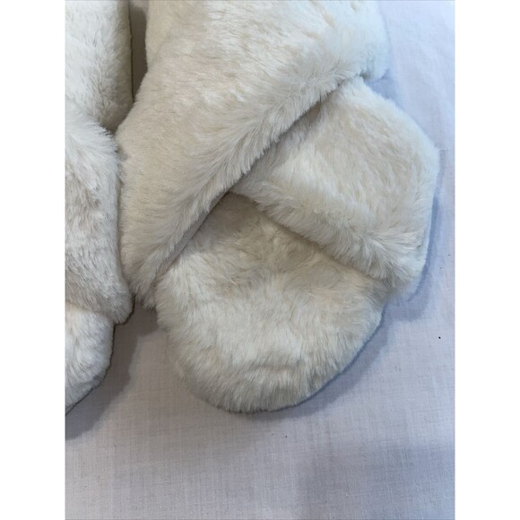Toms Comfy Slippers Women's Size 11 M White Fleece Slip On Comfort Cross Strap - Picture 9 of 12
